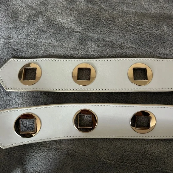 Manc. Lilith in White - Picture 12 of 16